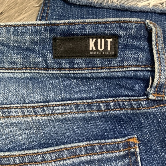 Kut from the Kloth Distressed Straight Leg Cuffed Crops Stretch Jeans size 8 - Picture 6 of 15